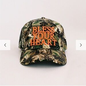 Ginneca Row camo snapback